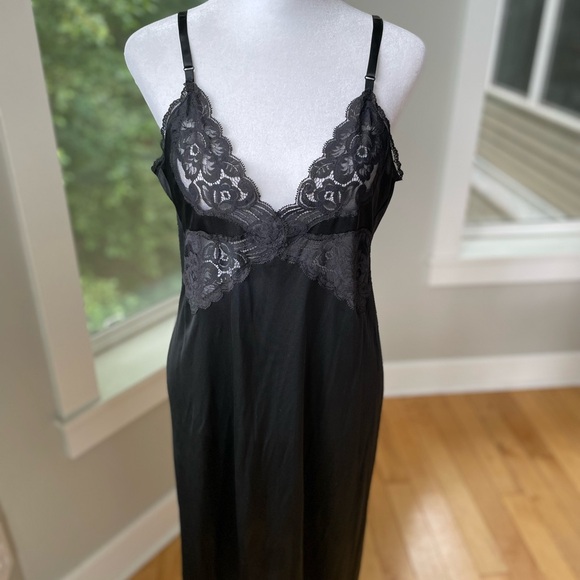 Vintage Black Lace Nylon Slip Dress Size Bust 34 or Small/Medium - Picture 7 of 7